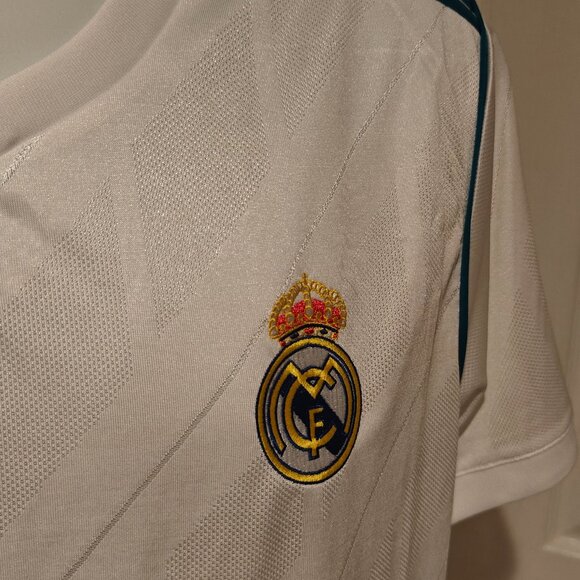 Real Madrid 2017-18 Home Jersey Adidas Men's Sizes M and L Football Soccer - Picture 6 of 16